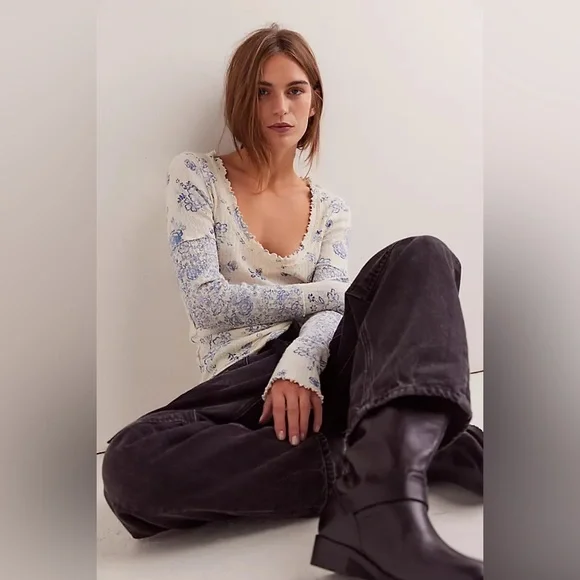 🌻🆕FREE PEOPLE We The Free Clover Printed Thermal-Ivory Combo-Size Medium - Picture 4 of 16